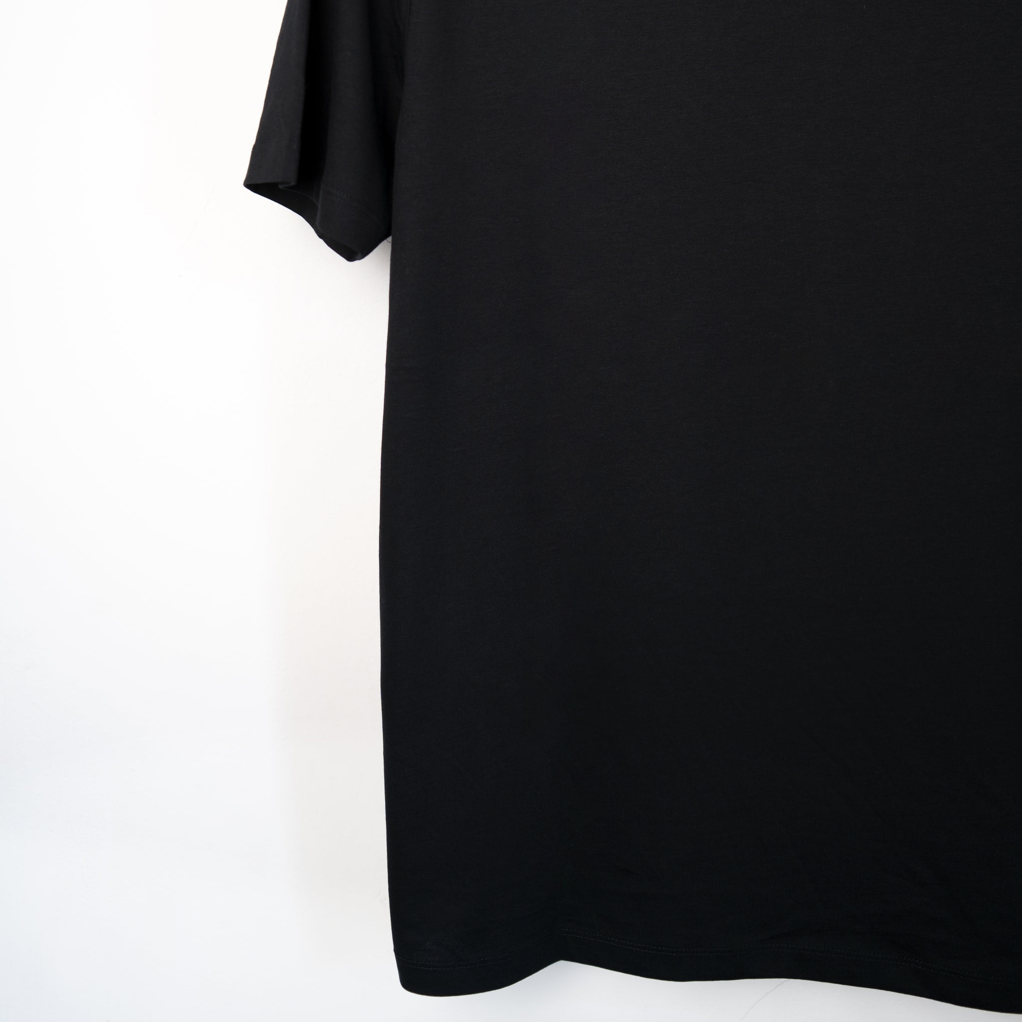 Dettaglio ravvicinato retro T-shirt in cotone Nero